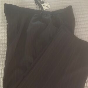 Jones New York Black Satin-Lined Skirt